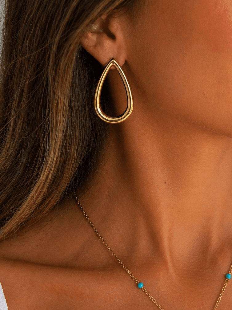 Pendientes silueta Gota Dorada